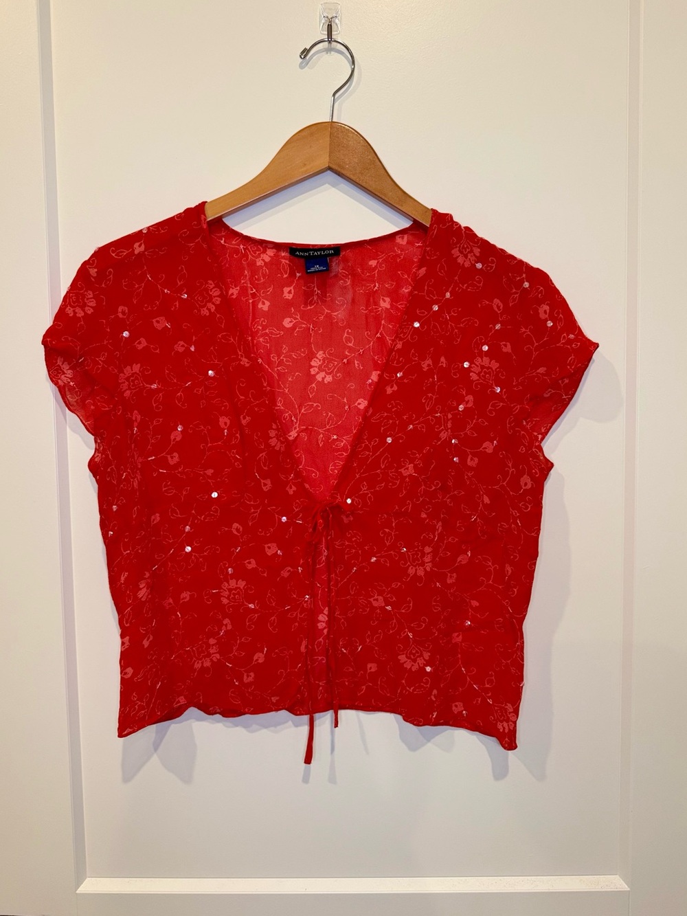 Ann Taylor 100% Silk Vintage Red Floral Tie-Front Cropped Blouse